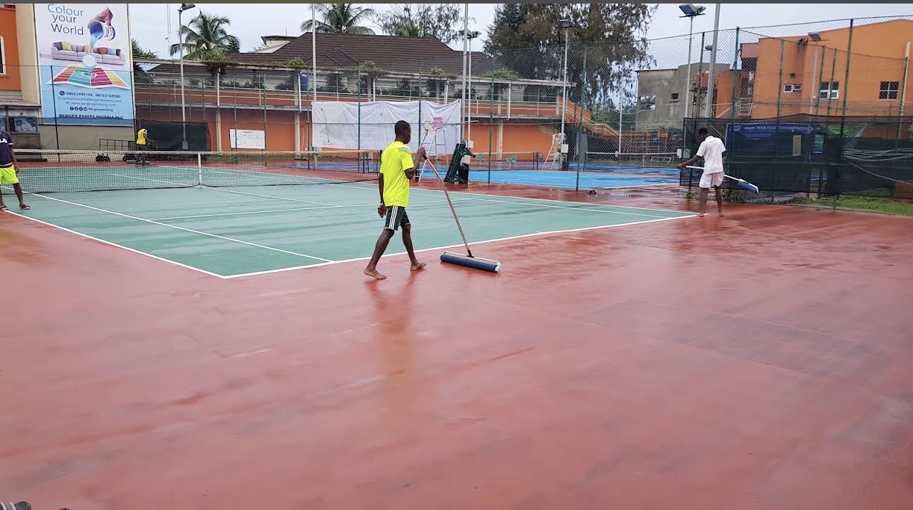 Monaliza Tennis Club seating